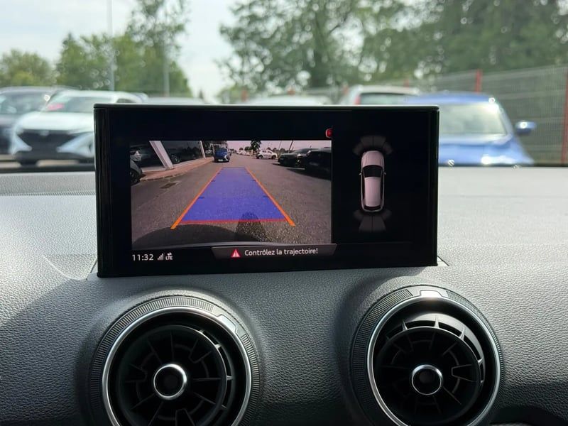 Photo de la voiture AUDI Q2 35 TFSI 150 S tronic 7 S line
