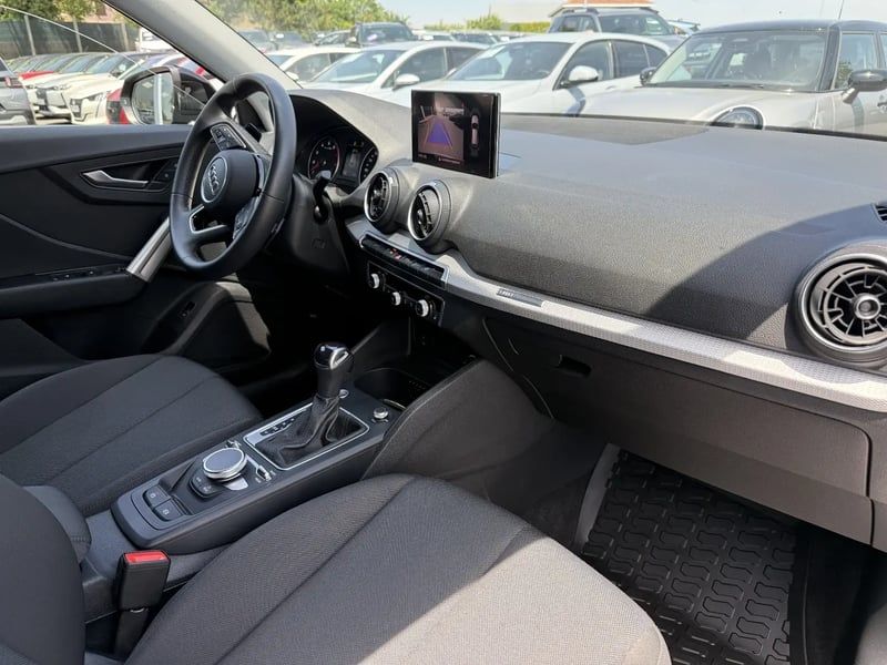 Photo de la voiture AUDI Q2 35 TFSI 150 S tronic 7 S line