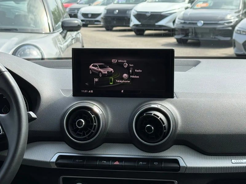 Photo de la voiture AUDI Q2 35 TFSI 150 S tronic 7 S line
