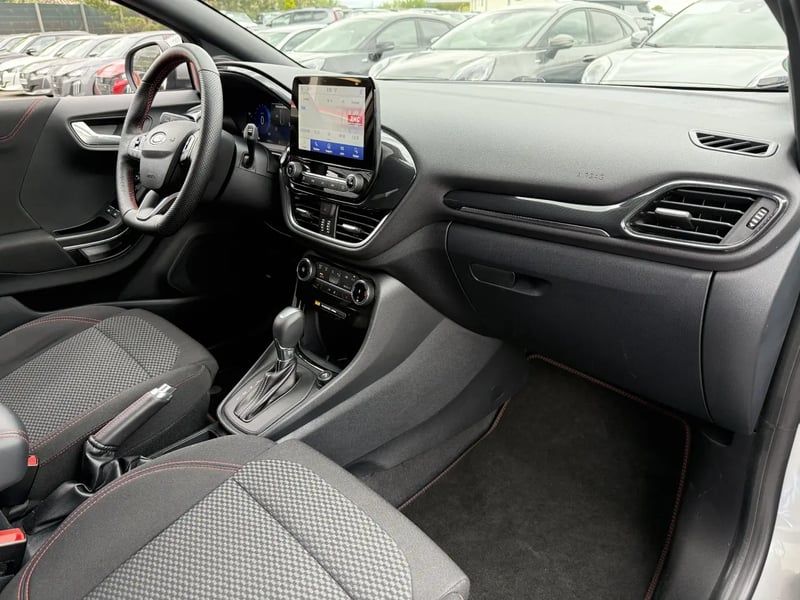 Photo de la voiture FORD PUMA 1.0 EcoBoost 155 ch mHEV S&S Powershift ST-Line - 5P