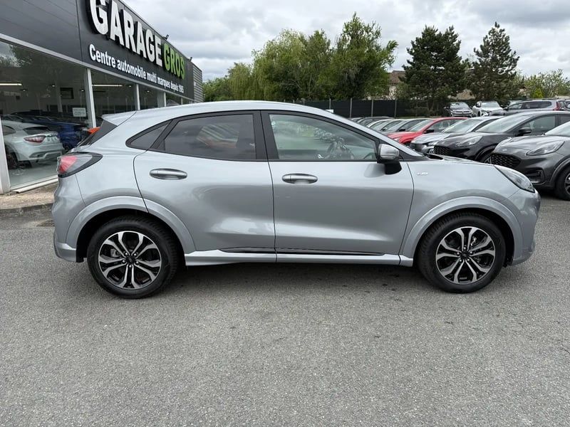 Photo de la voiture FORD PUMA 1.0 EcoBoost 155 ch mHEV S&S Powershift ST-Line - 5P