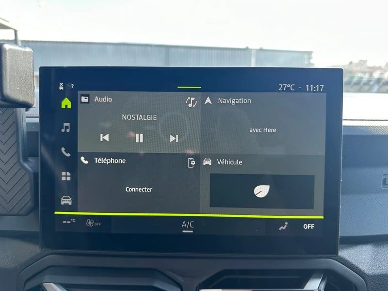 Photo de la voiture DACIA DUSTER Mild Hybrid 130 Journey