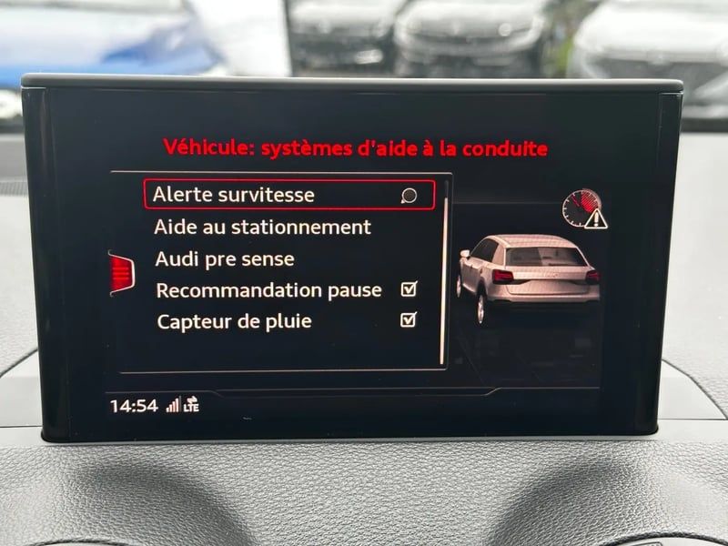 Photo de la voiture AUDI Q2 35 TDI 150 S tronic 7 Quattro Midnight Series