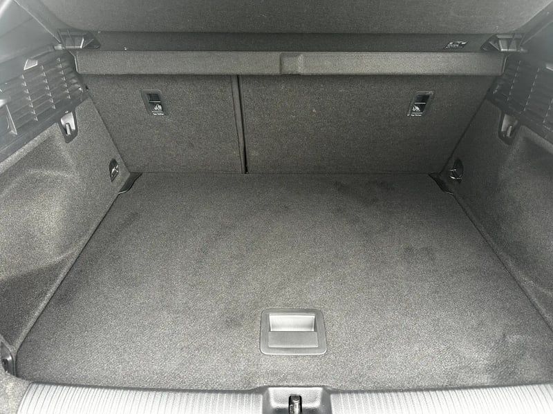 Photo de la voiture AUDI Q2 35 TDI 150 S tronic 7 Quattro Midnight Series