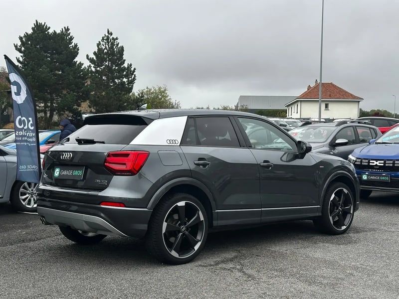 Photo de la voiture AUDI Q2 35 TDI 150 S tronic 7 Quattro Midnight Series