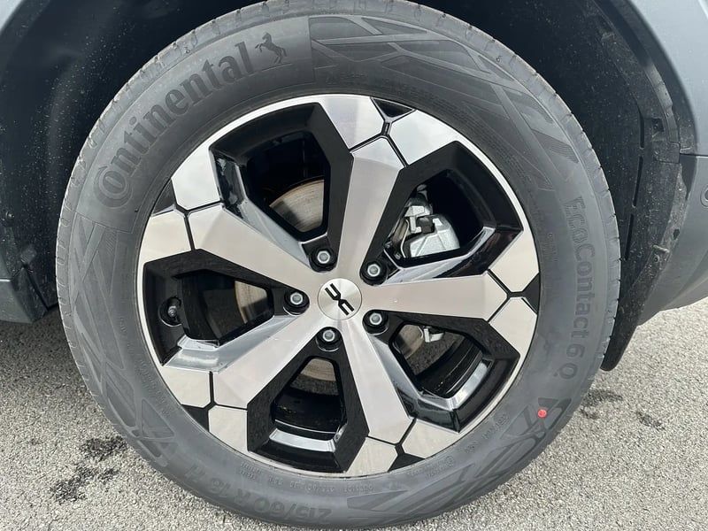 Photo de la voiture DACIA DUSTER Hybrid 140 4x2 Journey