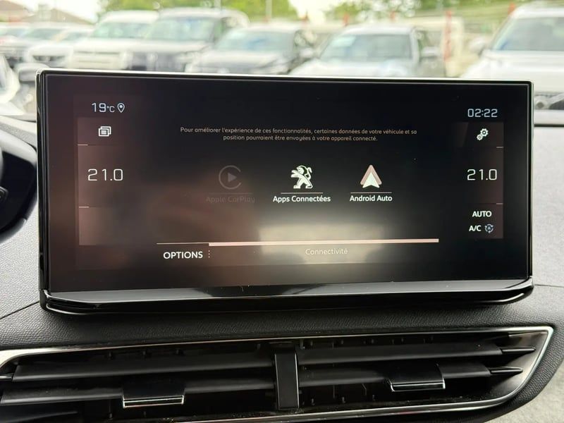 Photo de la voiture PEUGEOT 3008 PureTech 130ch S&S BVM6 GT
