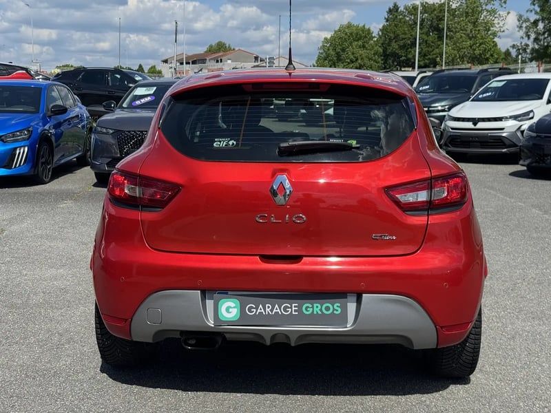 Photo de la voiture RENAULT CLIO IV TCe 90 Energy eco2 Intens
