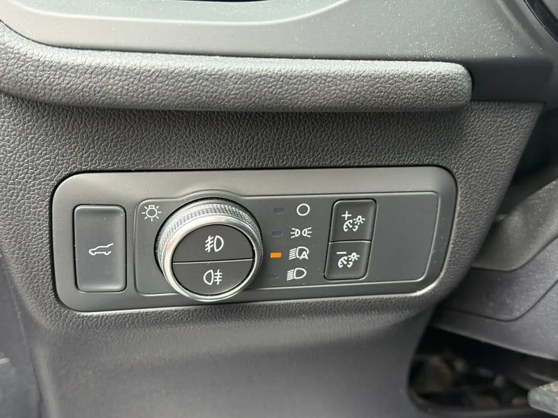 Photo de la voiture FORD KUGA 2.0 EcoBlue 120 BVA8 ST-Line - 5P