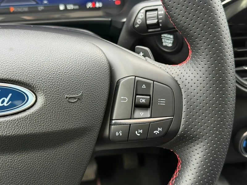 Photo de la voiture FORD KUGA 2.0 EcoBlue 120 BVA8 ST-Line - 5P