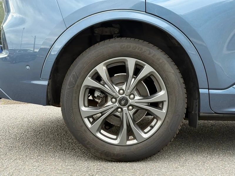 Photo de la voiture FORD KUGA 2.0 EcoBlue 120 BVA8 ST-Line - 5P