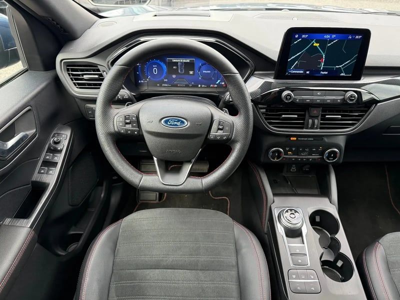 Photo de la voiture FORD KUGA 2.0 EcoBlue 120 BVA8 ST-Line - 5P
