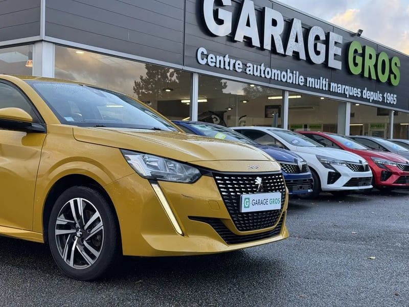 Photo de la voiture PEUGEOT 208 PureTech 100 S&S EAT8 Allure