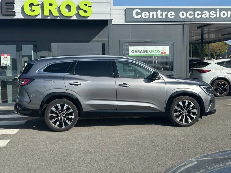Photo de la voiture RENAULT ESPACE VI E-Tech full hybrid 200 GSR2 Techno