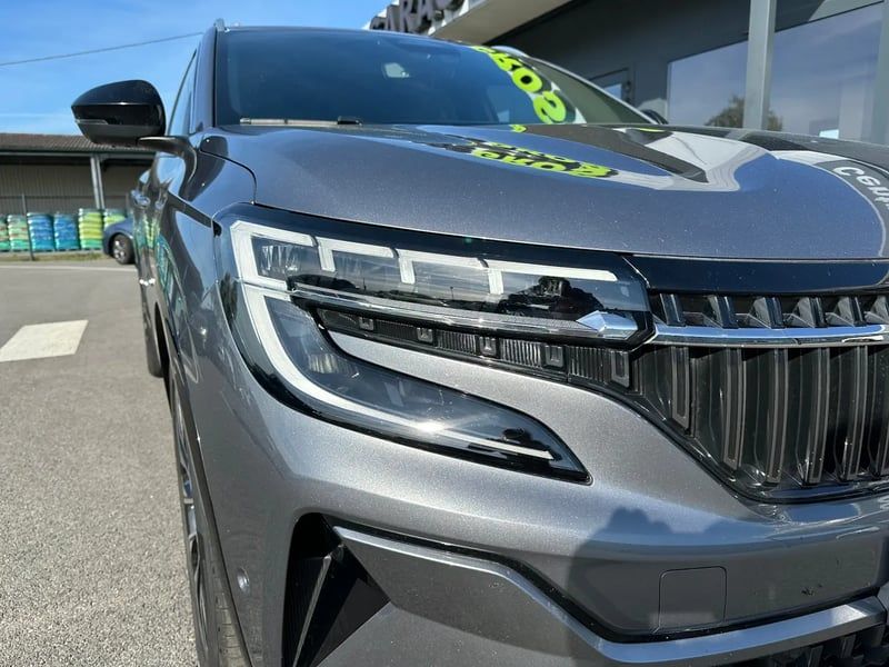 Photo de la voiture RENAULT ESPACE VI E-Tech full hybrid 200 GSR2 Techno