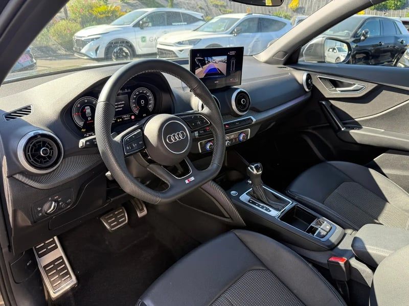 Photo de la voiture AUDI Q2 35 TDI 150 S tronic 7 S-Line