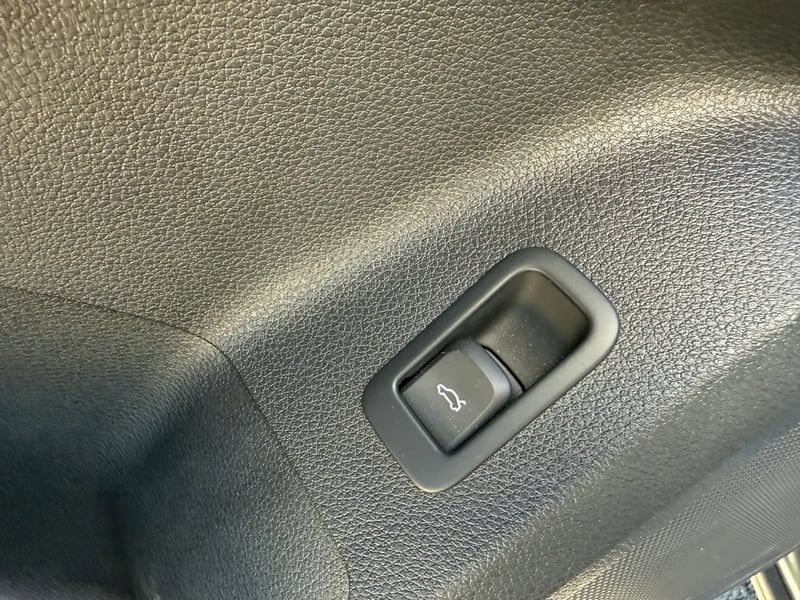 Photo de la voiture AUDI Q2 35 TDI 150 S tronic 7 S-Line
