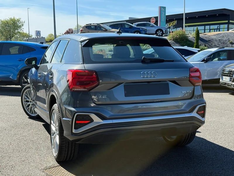 Photo de la voiture AUDI Q2 35 TDI 150 S tronic 7 S-Line