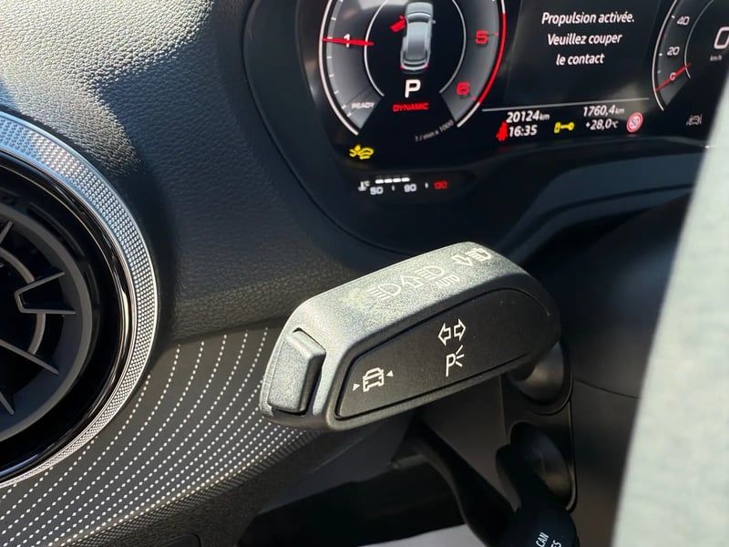 Photo de la voiture AUDI Q2 35 TDI 150 S tronic 7 S-Line
