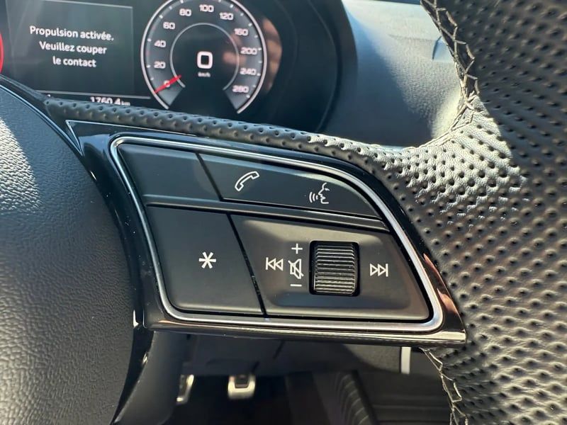 Photo de la voiture AUDI Q2 35 TDI 150 S tronic 7 S-Line
