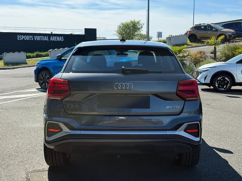 Photo de la voiture AUDI Q2 35 TDI 150 S tronic 7 S-Line