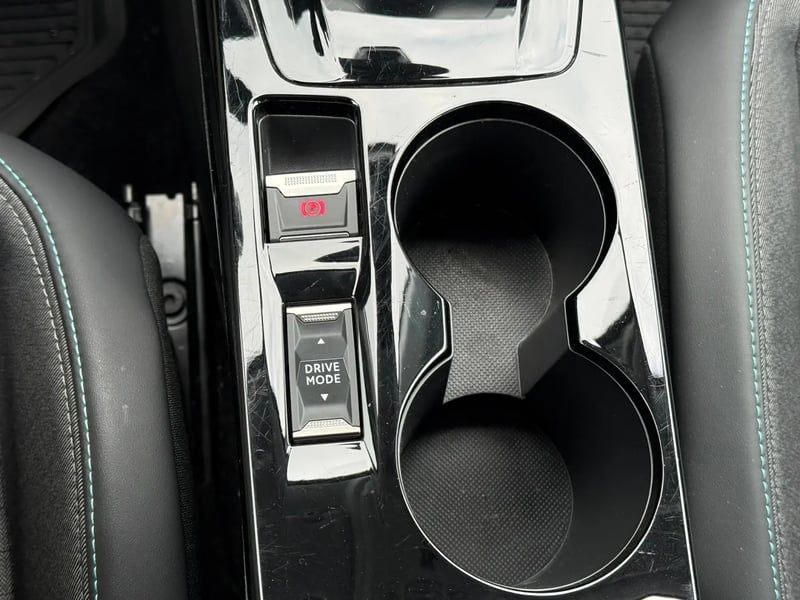 Photo de la voiture PEUGEOT 208 PureTech 100 S&S EAT8 Allure Pack