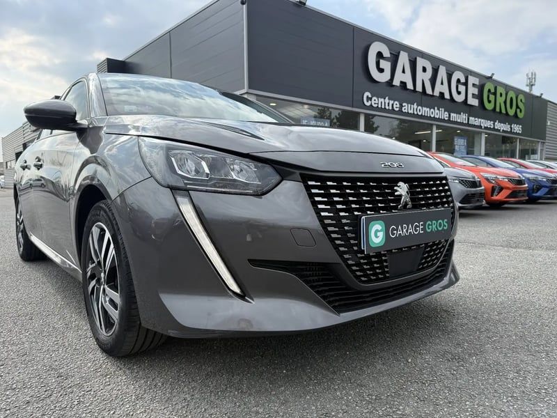 Photo de la voiture PEUGEOT 208 PureTech 100 S&S EAT8 Allure Pack