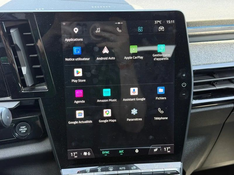 Photo de la voiture RENAULT ESPACE VI E-Tech hybrid 200 Techno