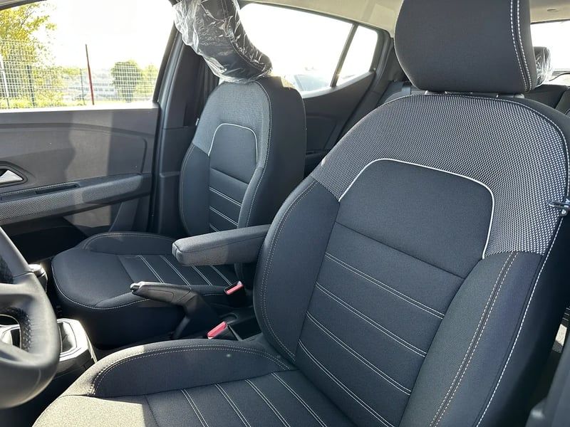 Photo de la voiture DACIA SANDERO ECO-G 100 Stepway Expression