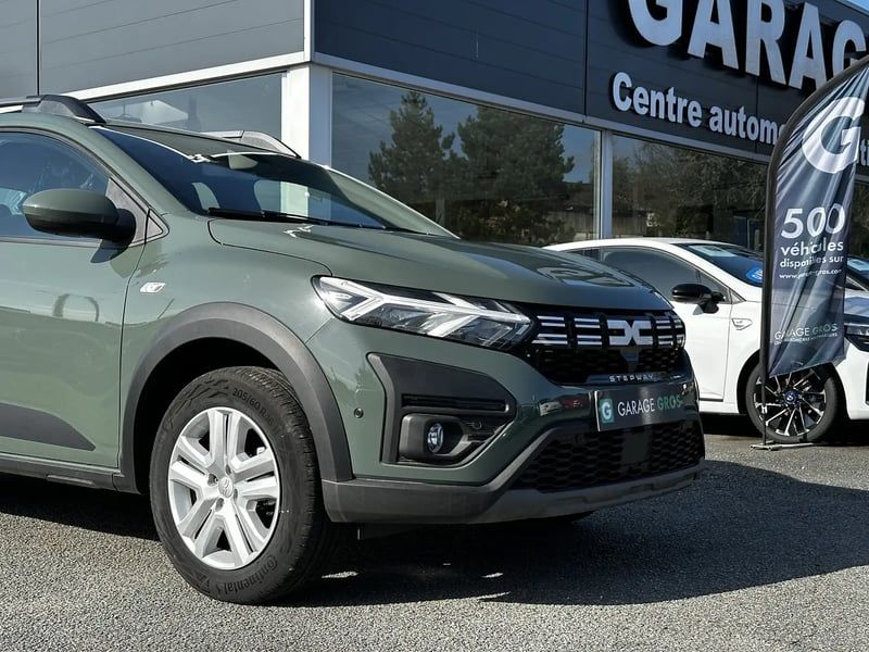 Photo de la voiture DACIA SANDERO ECO-G 100 Stepway Expression