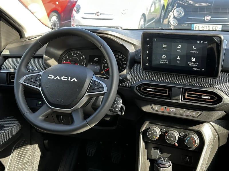Photo de la voiture DACIA SANDERO ECO-G 100 Stepway Expression