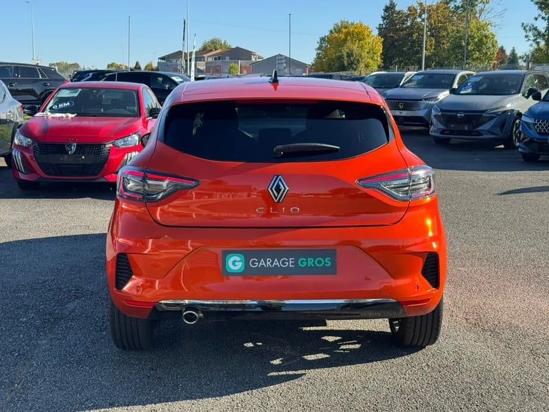 Photo de la voiture RENAULT CLIO V TCe 90 ch GSR2 Techno