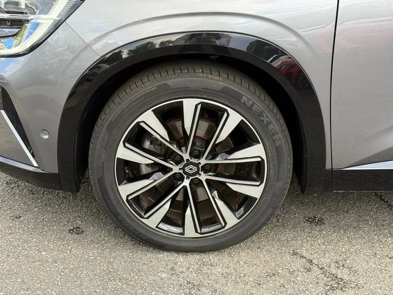 Photo de la voiture RENAULT ESPACE VI E-Tech hybrid 200 Techno
