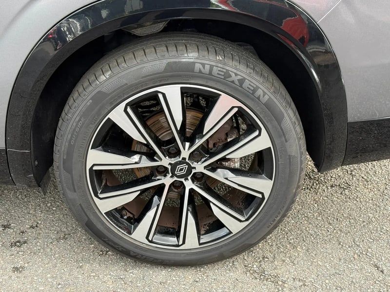 Photo de la voiture RENAULT ESPACE VI E-Tech hybrid 200 Techno