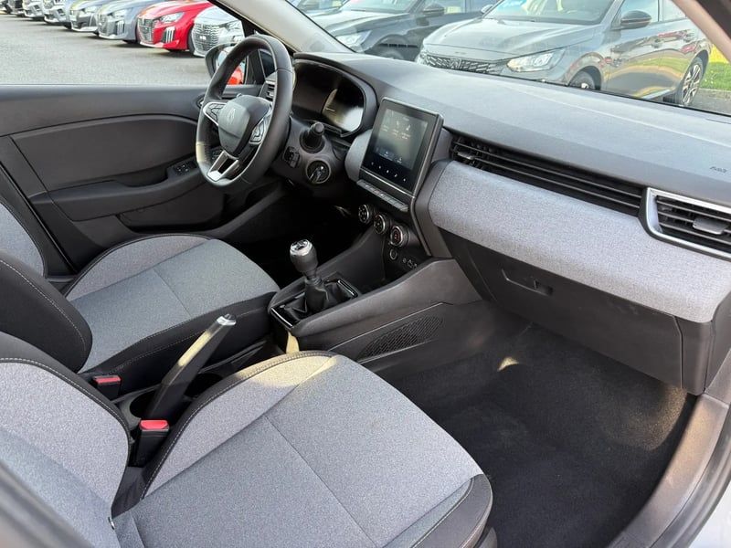 Photo de la voiture RENAULT CLIO V TCe 90 ch GSR2 Evolution
