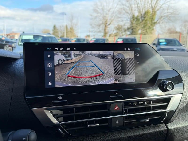 Photo de la voiture CITROEN C4 PureTech 130 BVM6 Max