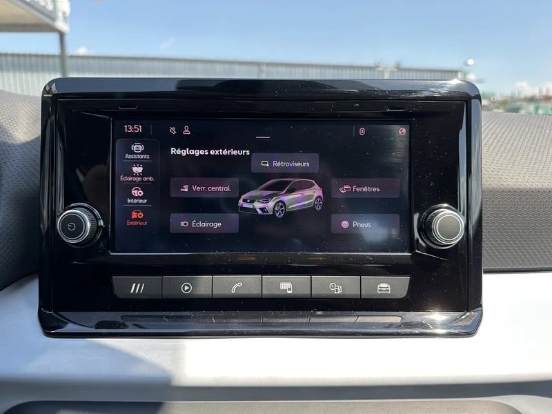 Photo de la voiture SEAT IBIZA 1.0 MPI 80 ch S/S BVM5 Style- 5P