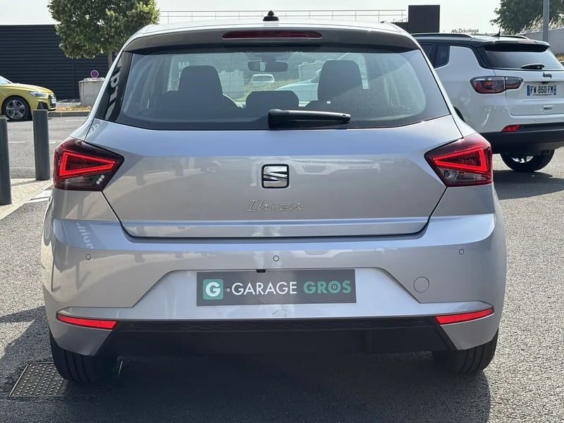 Photo de la voiture SEAT IBIZA 1.0 MPI 80 ch S/S BVM5 Style- 5P