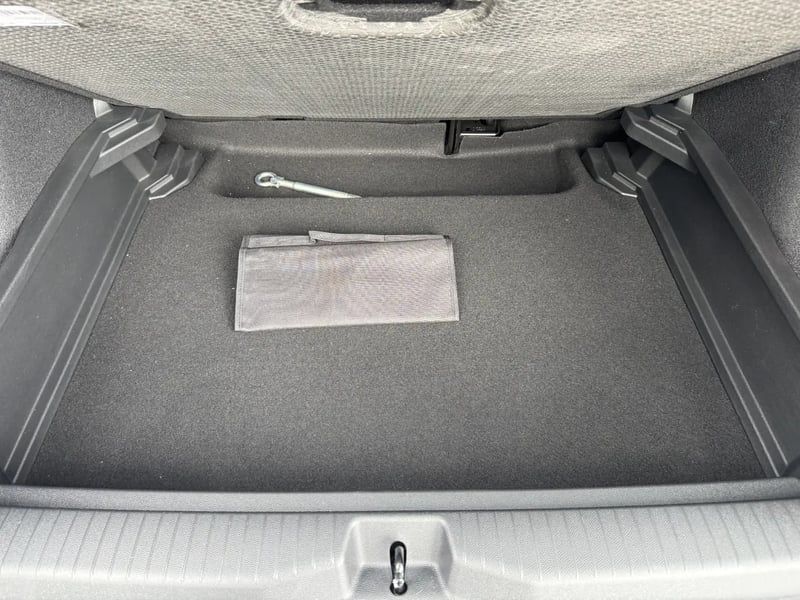 Photo de la voiture CITROEN C3 AIRCROSS Hybride 145 ch Aut Max