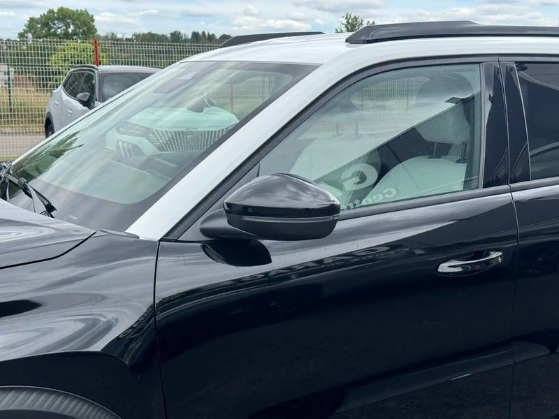 Photo de la voiture CITROEN C3 AIRCROSS Hybride 145 ch Aut Max