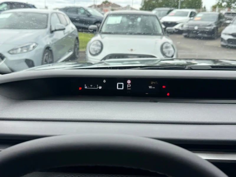 Photo de la voiture CITROEN C3 AIRCROSS Hybride 145 ch Aut Max