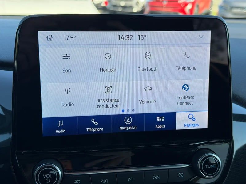 Photo de la voiture FORD PUMA 1.0 EcoBoost 155 ch mHEV S&S Powershift ST-Line