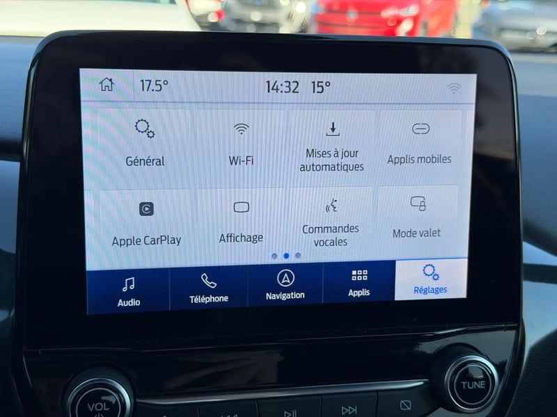 Photo de la voiture FORD PUMA 1.0 EcoBoost 155 ch mHEV S&S Powershift ST-Line