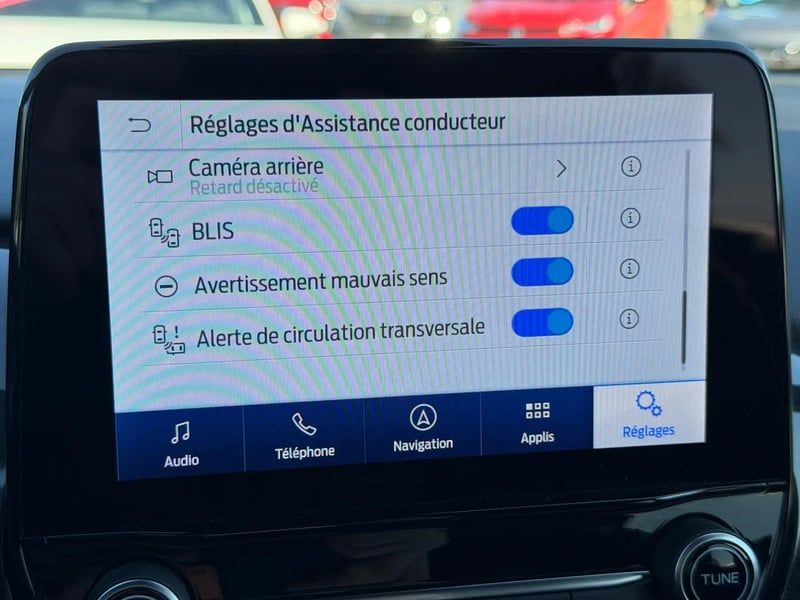 Photo de la voiture FORD PUMA 1.0 EcoBoost 155 ch mHEV S&S Powershift ST-Line