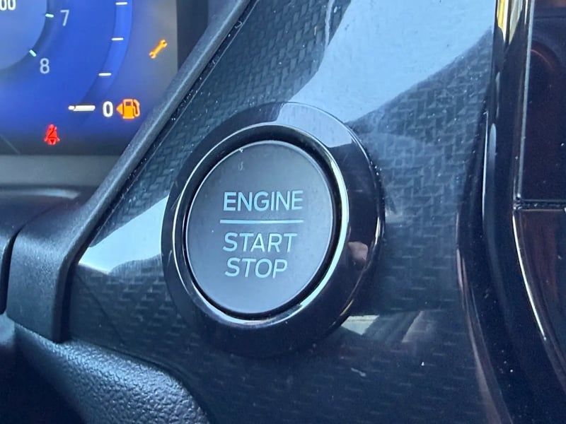 Photo de la voiture FORD PUMA 1.0 EcoBoost 155 ch mHEV S&S Powershift ST-Line