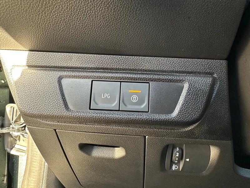 Photo de la voiture DACIA JOGGER ECO-G 100 7 places GSR2 Expression