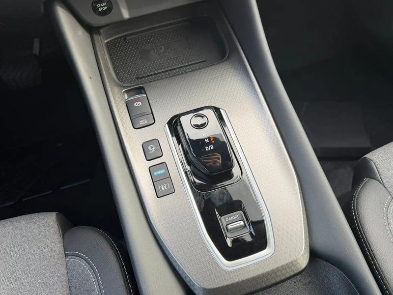 Photo de la voiture NISSAN QASHQAI Hybrid e-Power Gen3 205 ch N-Connecta