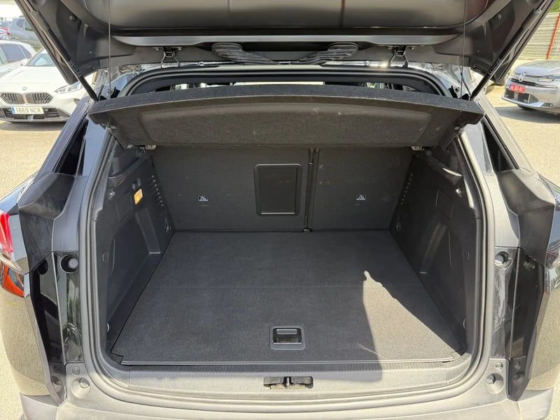 Photo de la voiture PEUGEOT 3008 Hybrid 180 e-EAT8 Allure Pack