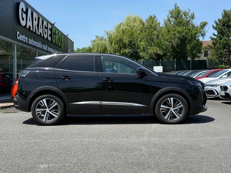 Photo de la voiture PEUGEOT 3008 Hybrid 180 e-EAT8 Allure Pack