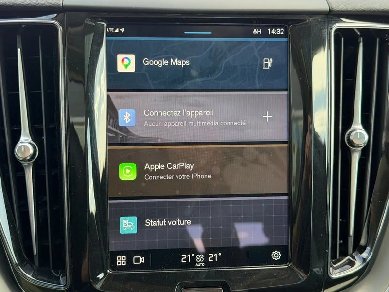 Photo de la voiture VOLVO XC60 T6 AWD Hybride rechargeable 253 ch+145 ch Geartronic 8 Start